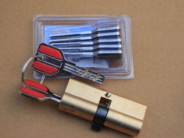 钦北24小时上门开锁公司